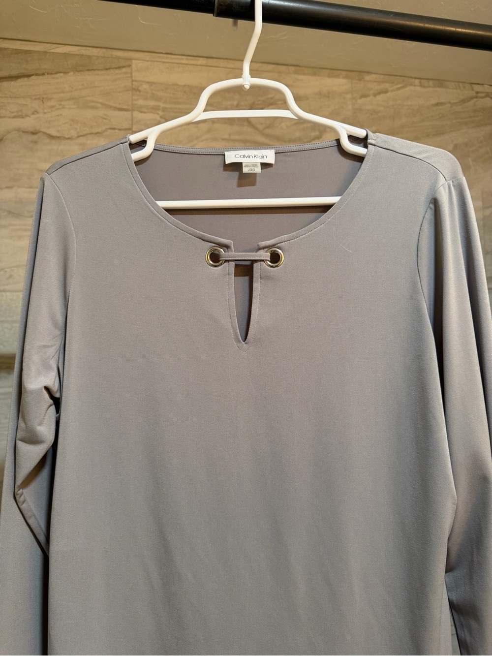 Calvin Klein Light Gray Long-Sleeve Top with Keyhole Grommet Detail